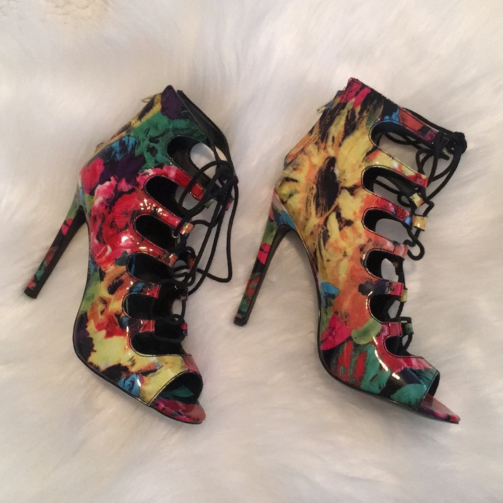 Steve Madden lace up heels